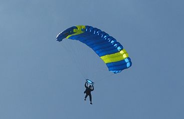 Fallschirmspringen Flugplatz Neustadt